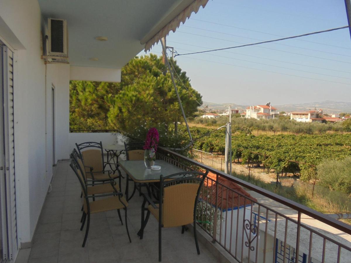 Kostas Family House Apartamento Káto Ássos Exterior foto
